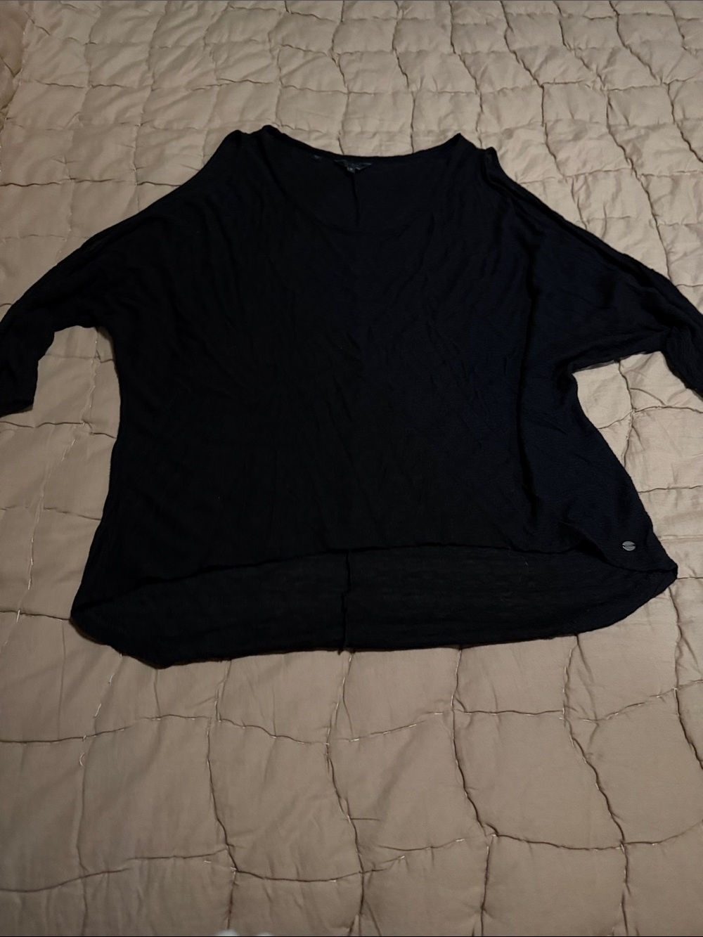 Guess Black Women's crew neck cold shoulder Relaxed Knit Top